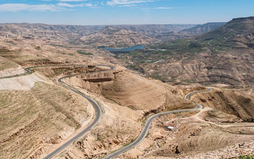 Tantangan dan Peluang Bea Cukai di Minangkabau pada Tahun 2025